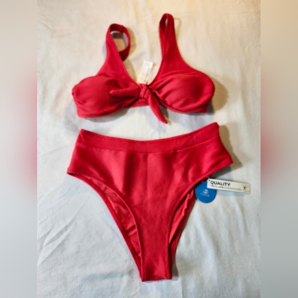 Cupshe Red Bikini with Bow Detail and High-Cut Design